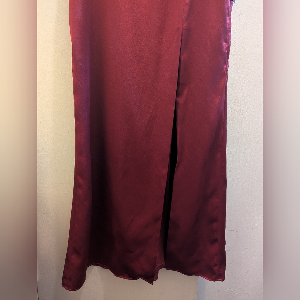 Lulu's Forever Special Burgundy Satin Sleeveless Tie-Back V-neck Maxi Dress- M - Picture 10 of 14